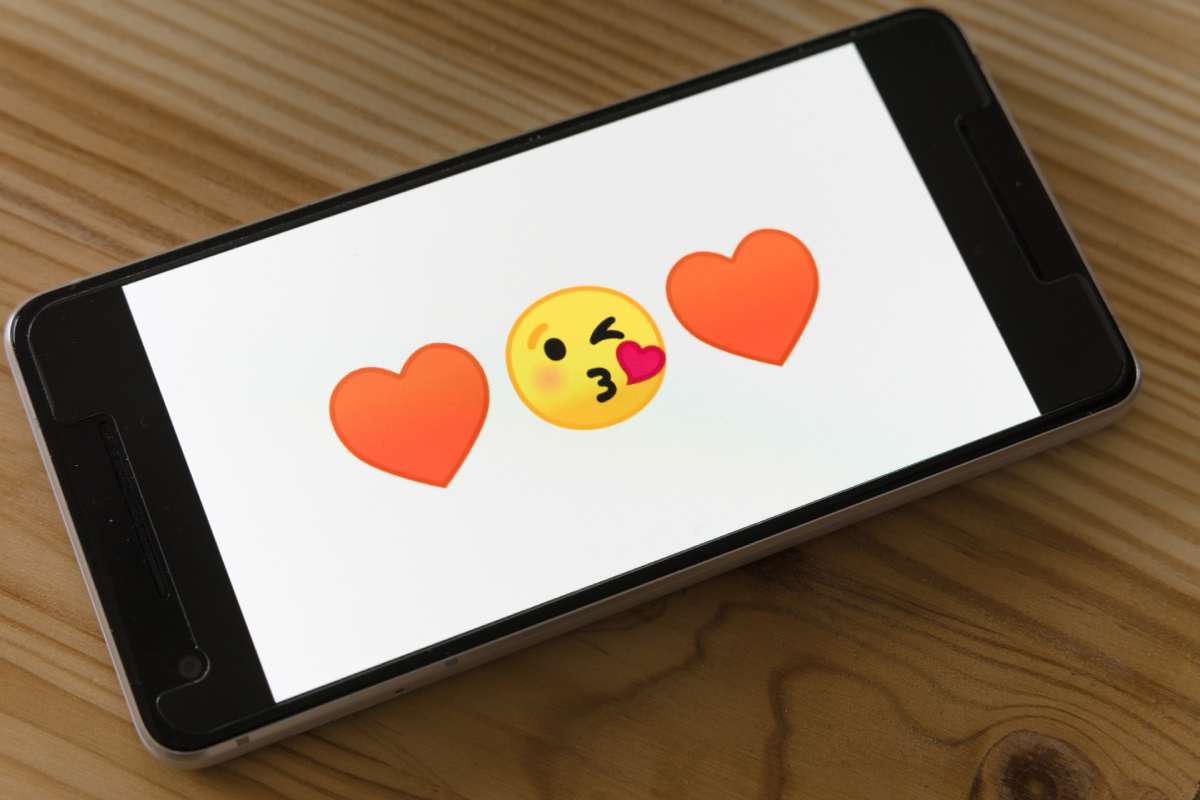 basta emoji banali, come creare gli sticker su iphone