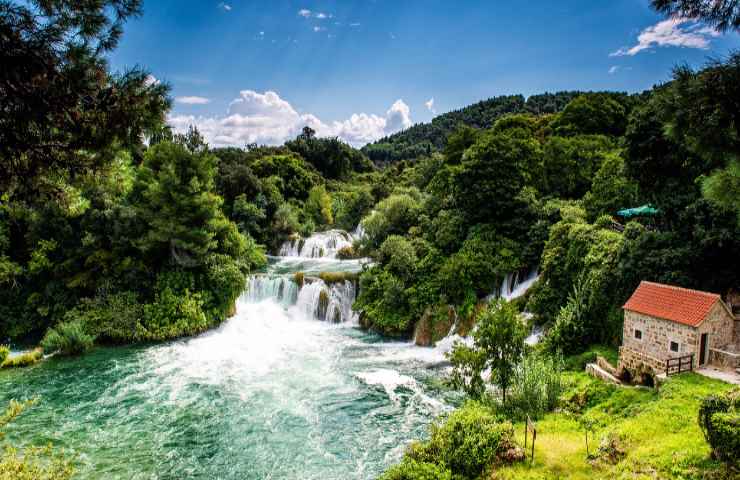 il villaggio di Krka in croazia